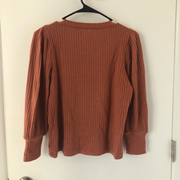 Bubble Sleeve Ribbed Sweater - Picture 2 of 3